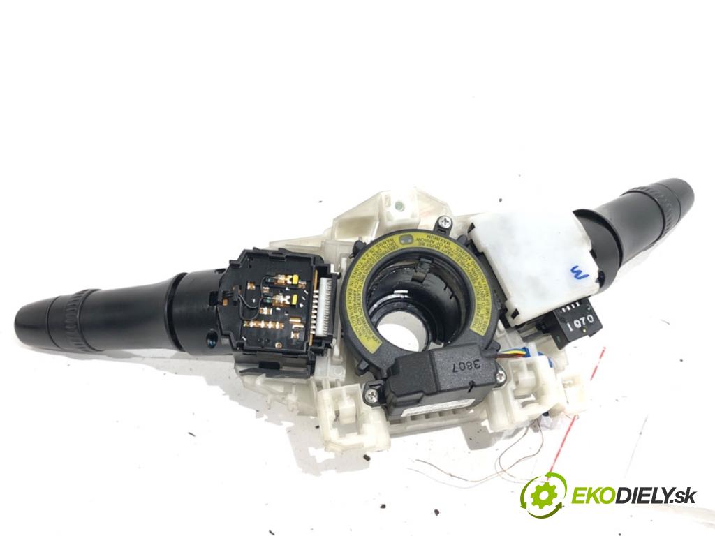 PEUGEOT 4007 SUV 2008 115 kW 2.2 HDi 2179 Prepínač kombinovaný 8651A084 (Prepínacie páčky pod volantom)