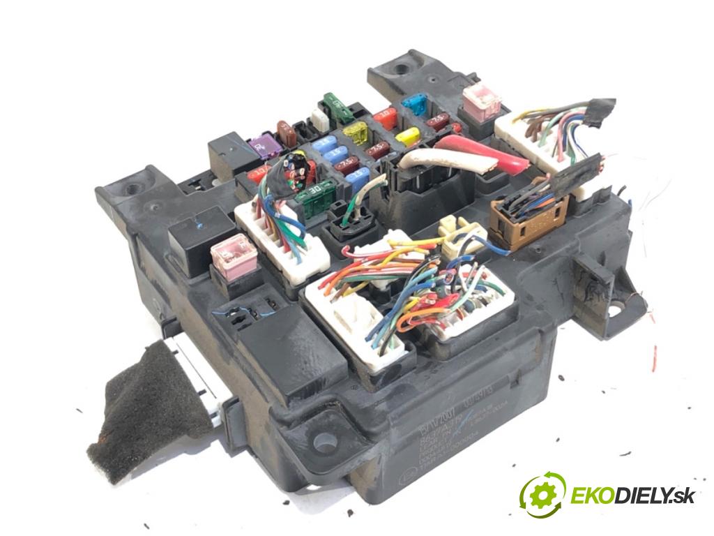 PEUGEOT 4007 SUV 2008 115 kW 2.2 HDi 2179 modul BSI 8637A319 (Pojistková skříňka)