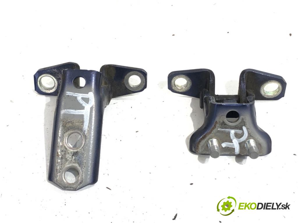 PEUGEOT 4007 SUV 2008 115 kW 2.2 HDi 2179 závěs dveře zadní část pravý 