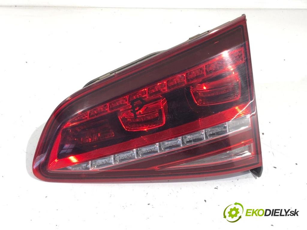 VW GOLF VII liftback 2014 90 kW 1.4 TSI 1395 světlo zadní část pravá vnitřní 5G0945308F (Klika dveří ostatní)