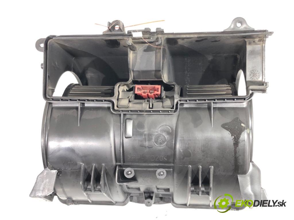 RENAULT GRAND SCENIC III nadwozie wielkoprzestrzenne (MPV) 2009 96 kW 1.4 16V (JZ0F) 1397 topení