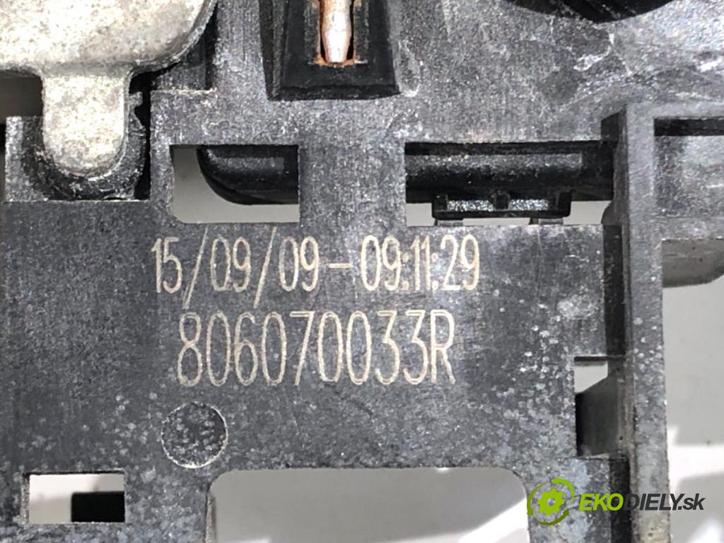 RENAULT GRAND SCENIC III nadwozie wielkoprzestrzenne (MPV) 2009 96 kW 1.4 16V (JZ0F) 1397 klika vnejší levý přední část 806070033R