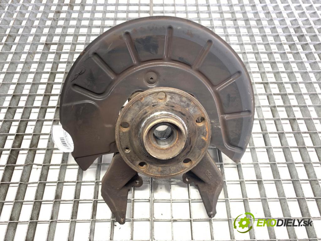 VW GOLF VI liftback 2011 63 kW 1.2 TSI 1197 náboj pravy predný 