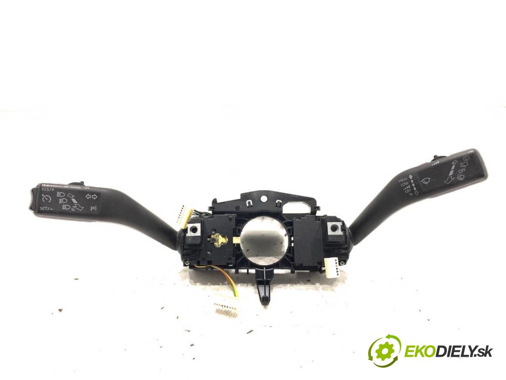 VW GOLF VI liftback 2011 63 kW 1.2 TSI 1197 Prepínač kombinovaný 5K0953507BC (Prepínacie páčky pod volantom)