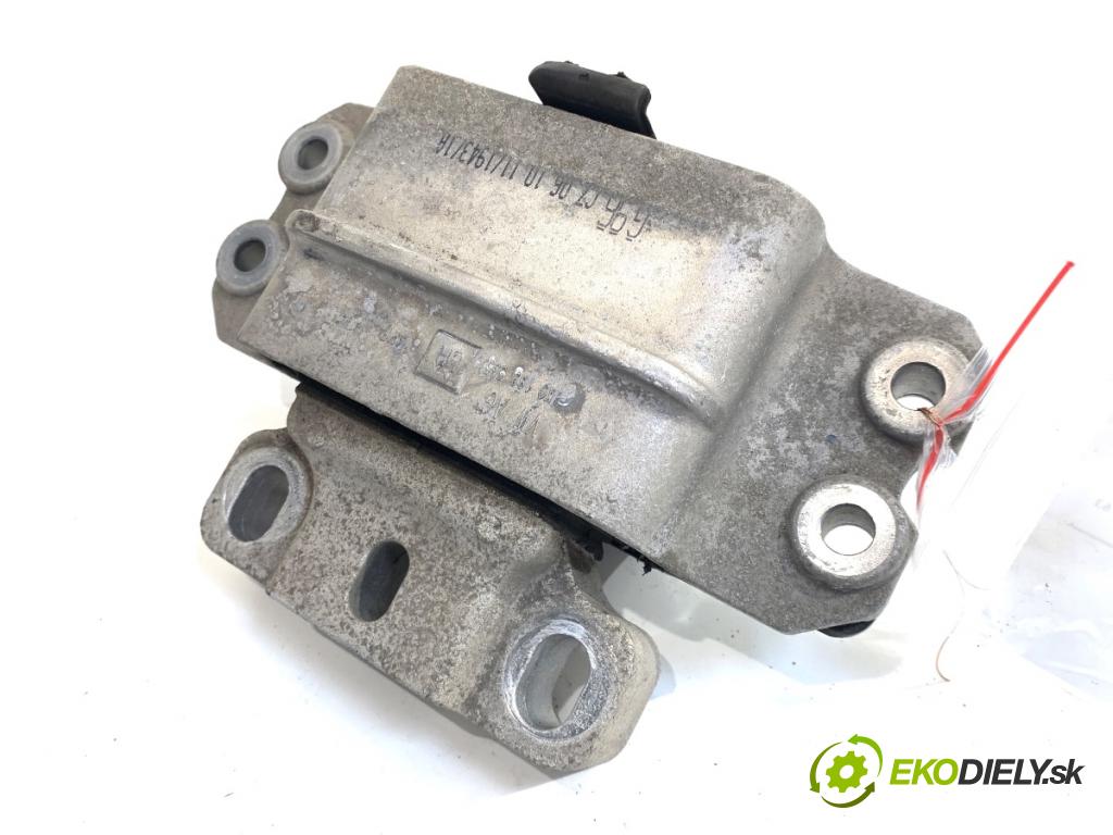 VW GOLF VI liftback 2011 63 kW 1.2 TSI 1197 AirBag motora levý 1K0199555CA