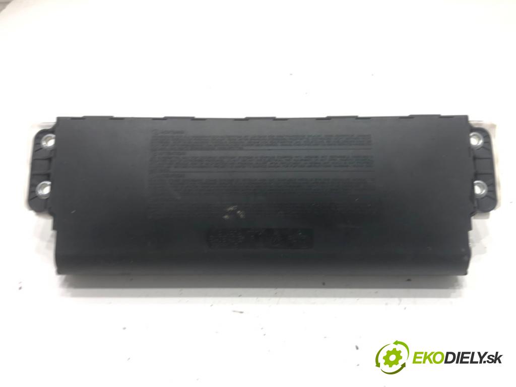 VW GOLF VI liftback 2011 63 kW 1.2 TSI 1197 AirBag koleno: 5K1880841D