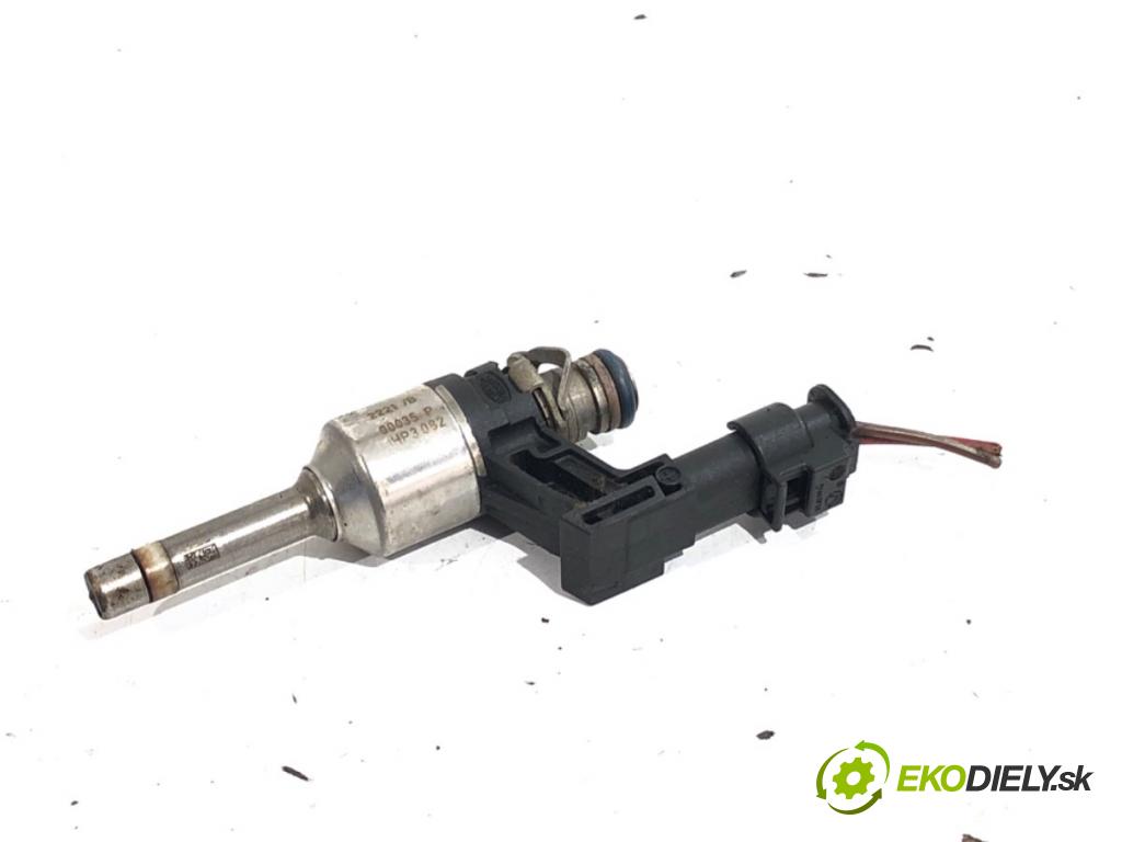 VW GOLF VI liftback 2011 63 kW 1.2 TSI 1197 vstrekovač 03F906036B (Vstrekovač paliva)