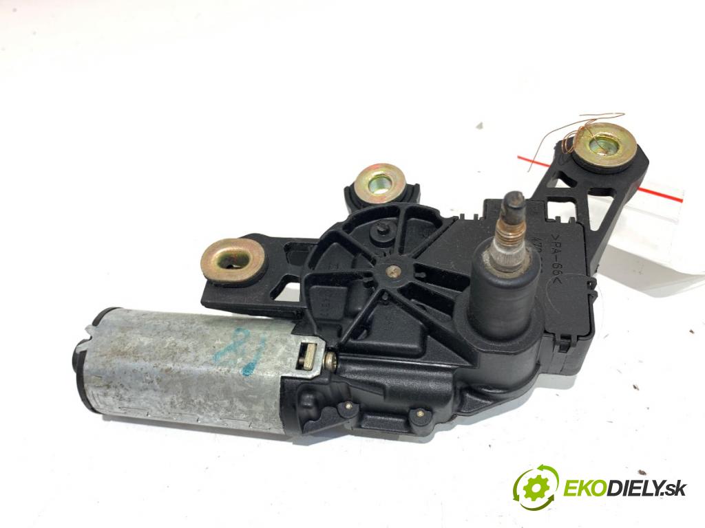SEAT LEON I liftback 2001 77 kW 1.6 16 V 1598 motor stěračů zadní část 