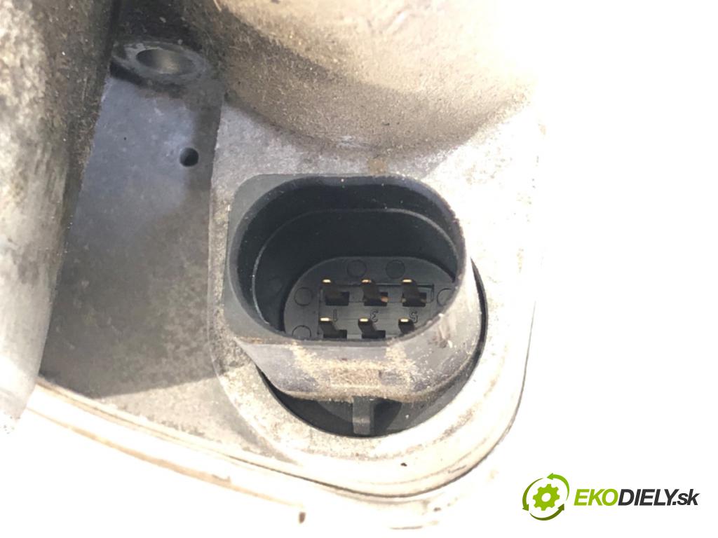 SEAT LEON I liftback 2001 77 kW 1.6 16 V 1598 Škrtiaca klapka  (Škrtiaca klapka)