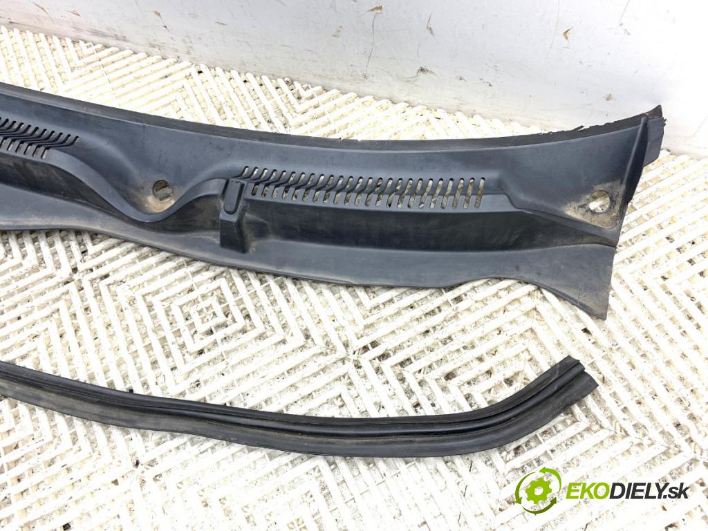 SEAT LEON I liftback 2001 77 kW 1.6 16 V 1598 Torpédo, plast pod čelné okno 1M1853185 (Torpédo (plast pod čelným sklom))