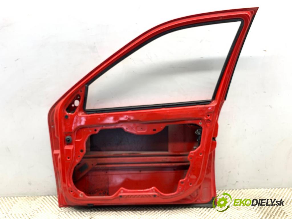 SEAT LEON I liftback 2001 77 kW 1.6 16 V 1598 dveře pravý přední část