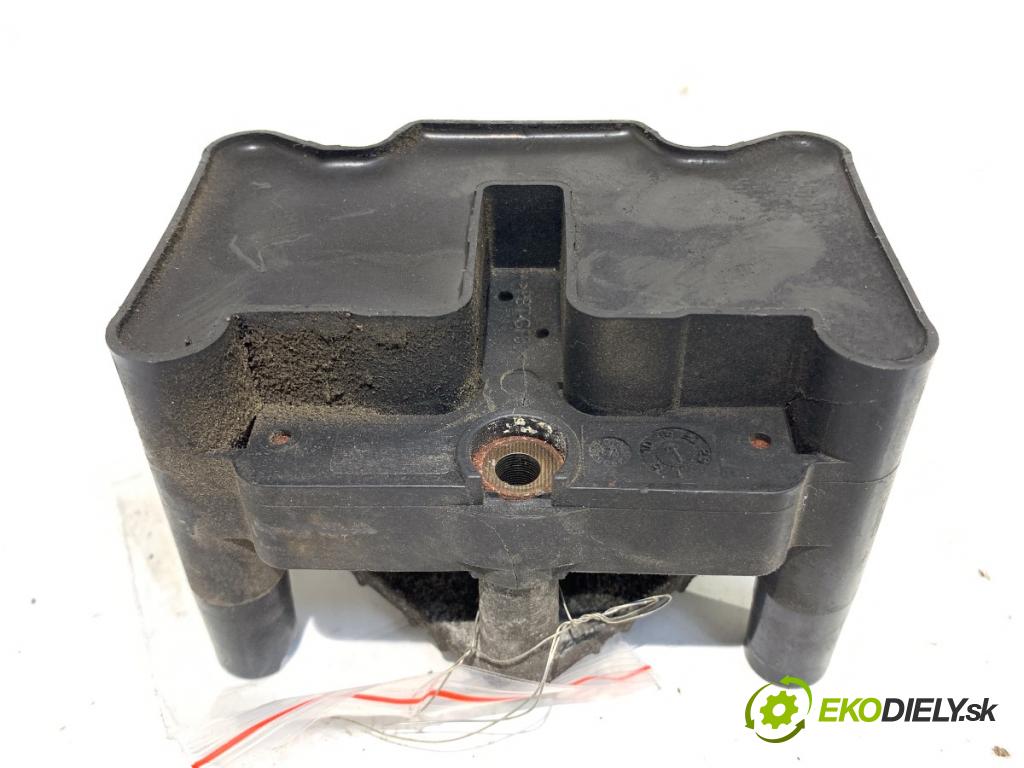 SEAT LEON I liftback 2001 77 kW 1.6 16 V 1598 Cievka zapaľovacia 032905106B (Zapaľovacia cievka)