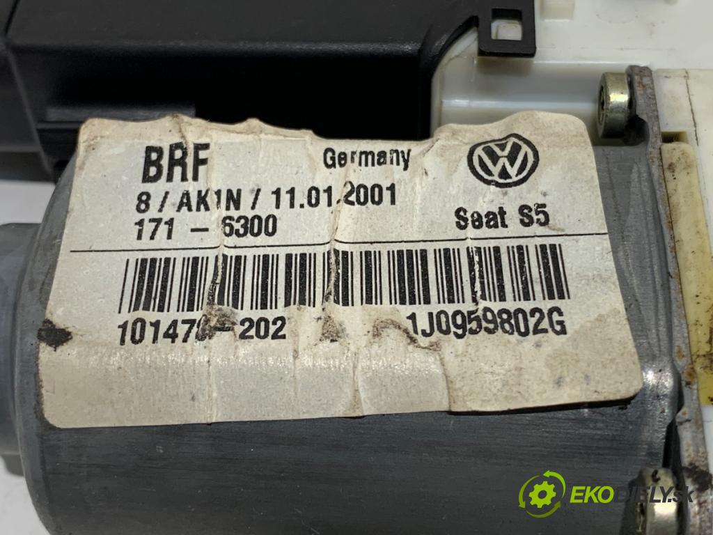 SEAT LEON I liftback 2001 77 kW 1.6 16 V 1598 motor sťahovaní okna pravý přední část 1J0959802G