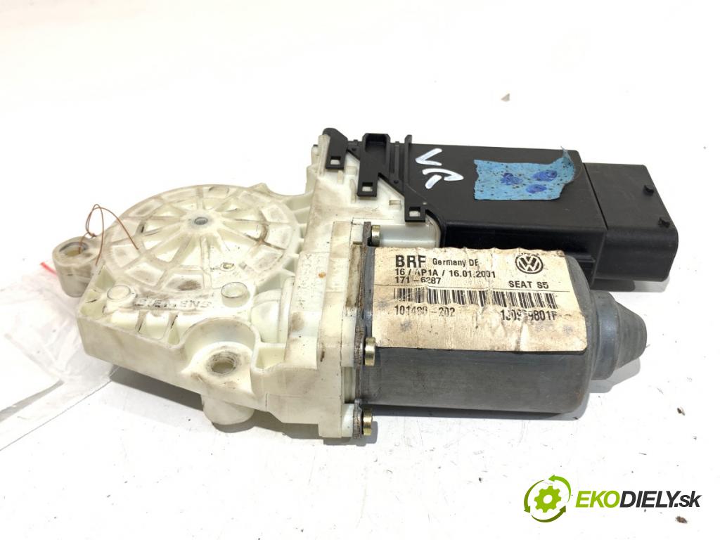 SEAT LEON I liftback 2001 77 kW 1.6 16 V 1598 motor sťahovaní okna levý přední část 1J0959801F