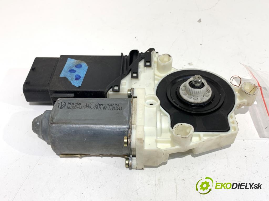 SEAT LEON I liftback 2001 77 kW 1.6 16 V 1598 motor sťahovaní okna levý přední část 1J0959801F