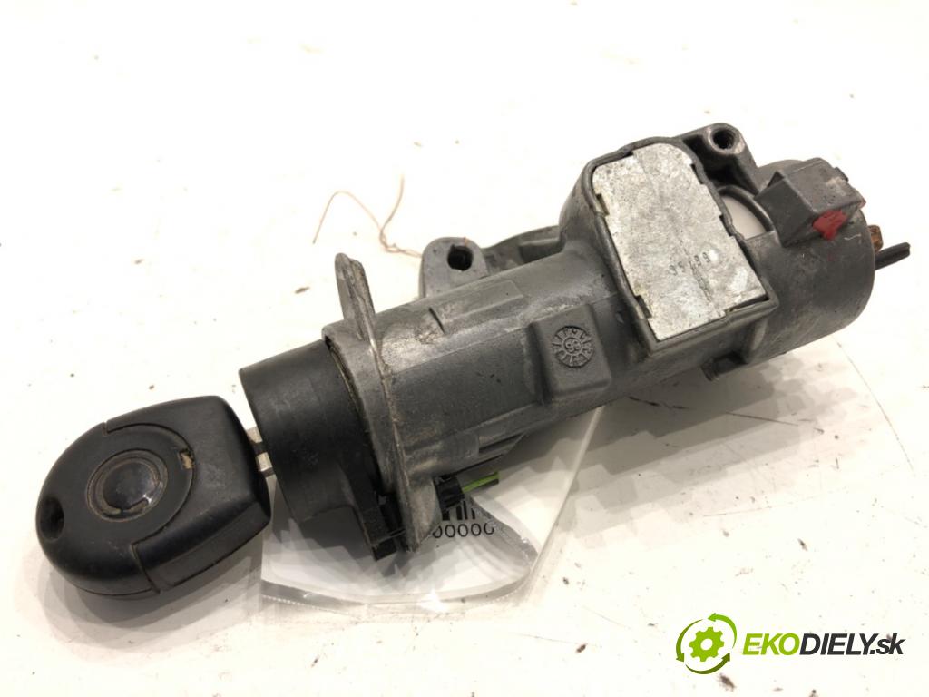 SKODA OCTAVIA I liftback 2000 85 kW 2.0 1984 spinačka 4B0905851C (Spínacia skrinka)