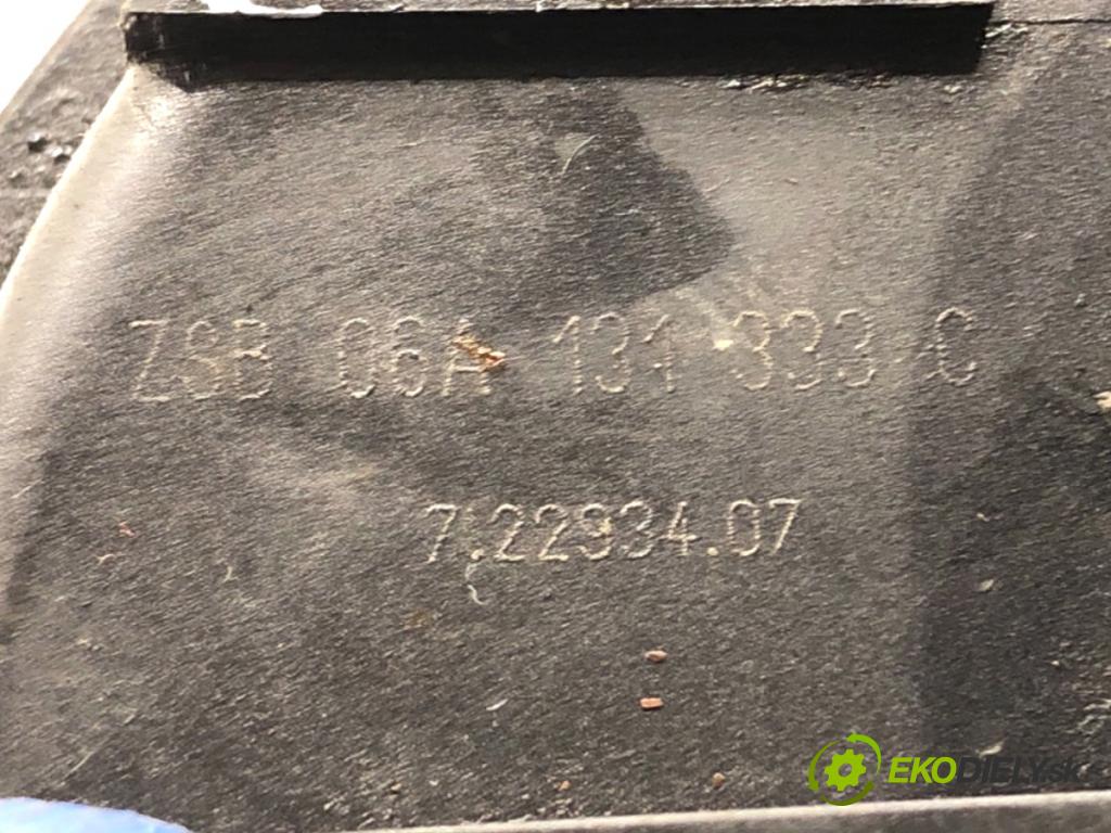 SKODA OCTAVIA I liftback 2000 85 kW 2.0 1984 pumpa vzduchu sekundárního 06A131333C (Topení, ventilace ostatní)