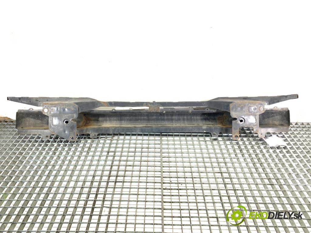 SKODA OCTAVIA I liftback 2000 85 kW 2.0 1984 výztuha nárazníka přední část  (Přední výztuha)