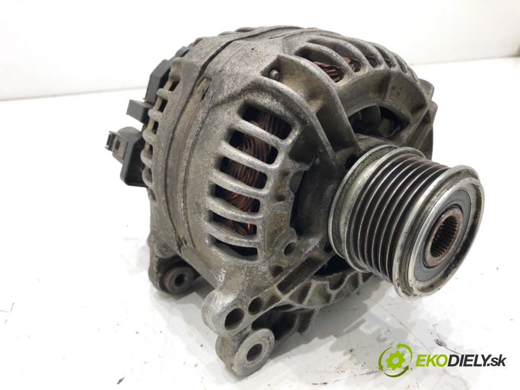 SKODA OCTAVIA I liftback 2000 85 kW 2.0 1984 Alternátor  (Alternátor)