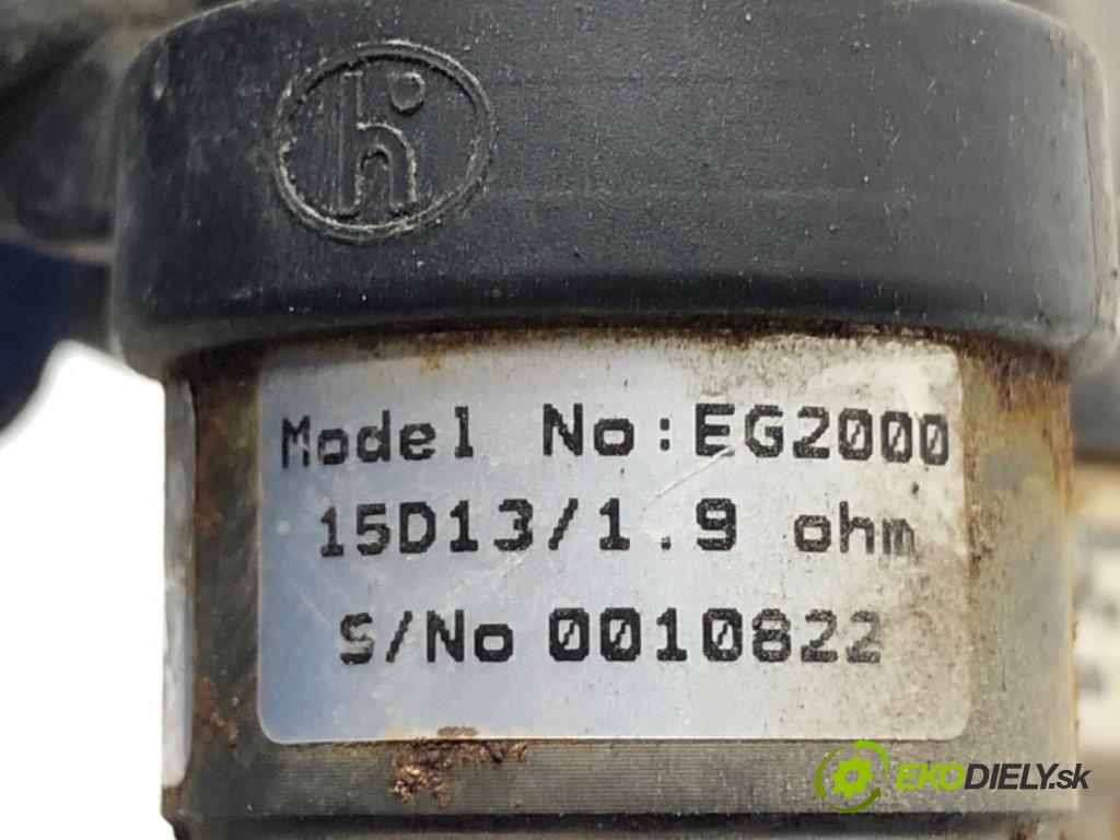 SKODA OCTAVIA I liftback 2000 85 kW 2.0 1984 vstřikovač LPG 67R-010086