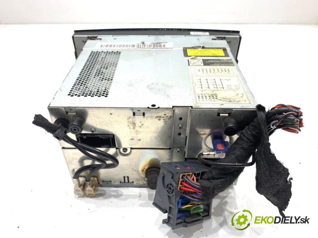 VW TOUAREG SUV 2006 165 kW 3.0 V6 TDI 2967 RADIO Navigácia 7L6035191R (Audio zariadenie)