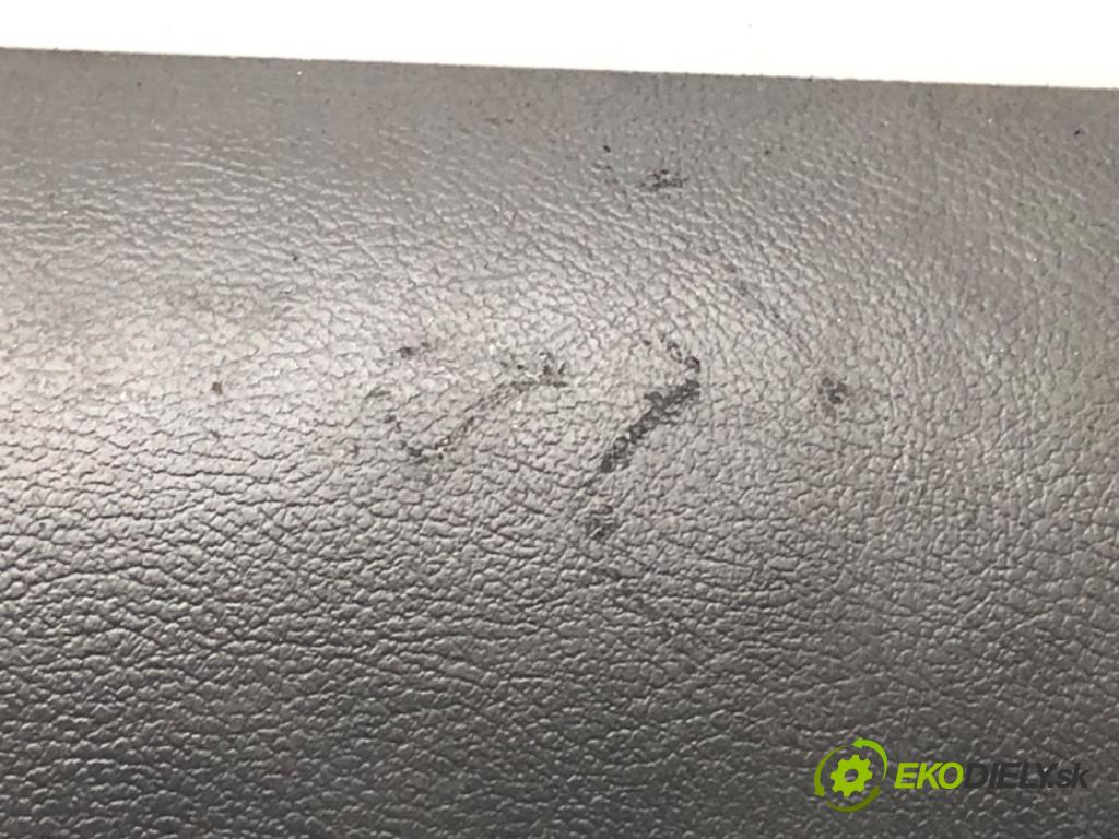 VW TOUAREG SUV 2006 165 kW 3.0 V6 TDI 2967 Priehradka, kastlík spolujazdca 7L6857101 (Priehradka (kastlík))