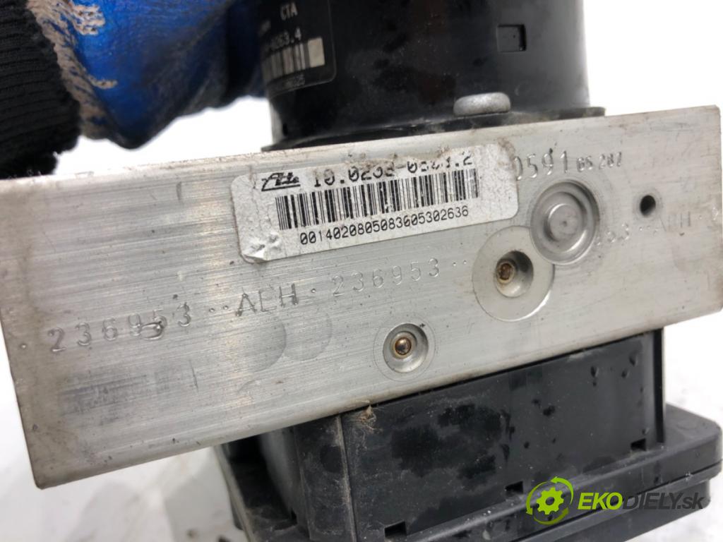 VW TOUAREG SUV 2006 165 kW 3.0 V6 TDI 2967 Pumpa ABS 7L0907379G (Pumpa ABS)