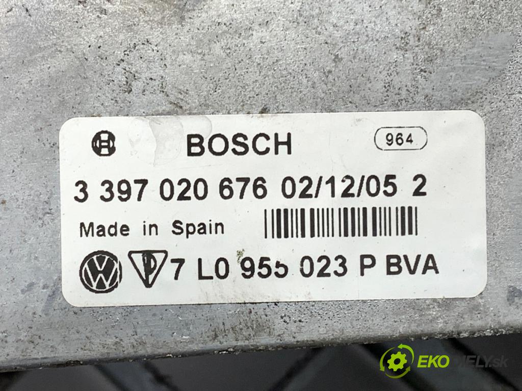 VW TOUAREG SUV 2006 165 kW 3.0 V6 TDI 2967 Mechanizmus stieračov predný 7L0955119K 3397020676 (Motorček stieračov predný)