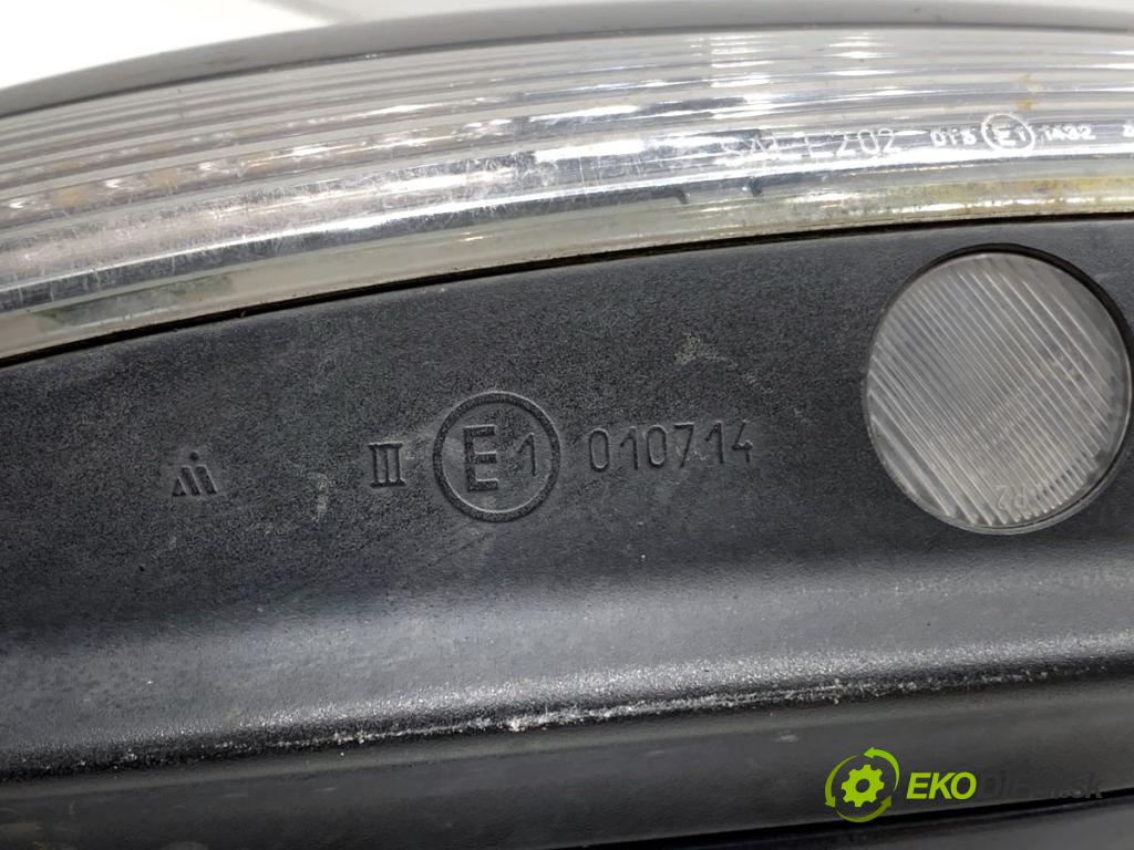 VW TOUAREG SUV 2006 165 kW 3.0 V6 TDI 2967 zpětné zrcátko pravý
