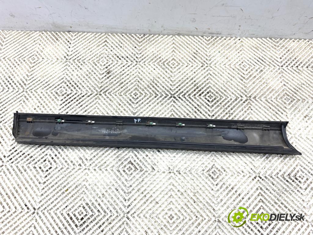 VW TOUAREG SUV 2006 165 kW 3.0 V6 TDI 2967 lišta dveře pravý přední část 7L6837788