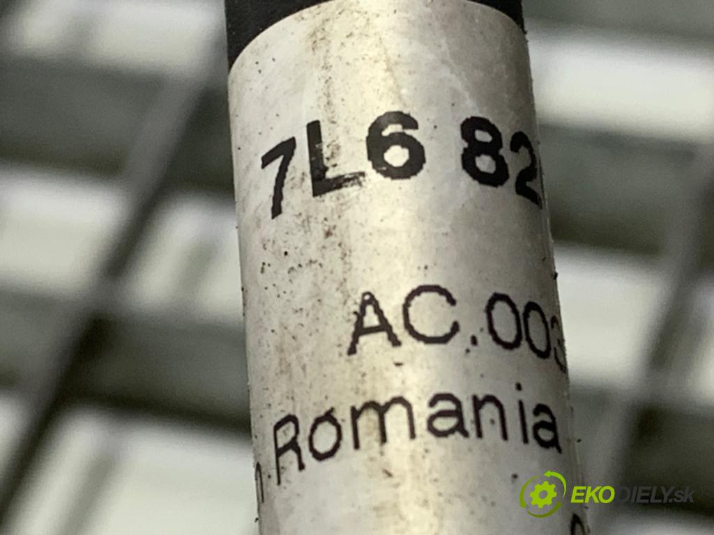 VW TOUAREG SUV 2006 165 kW 3.0 V6 TDI 2967 rúrka klimatizácie  (Rúrka klimatizácie)