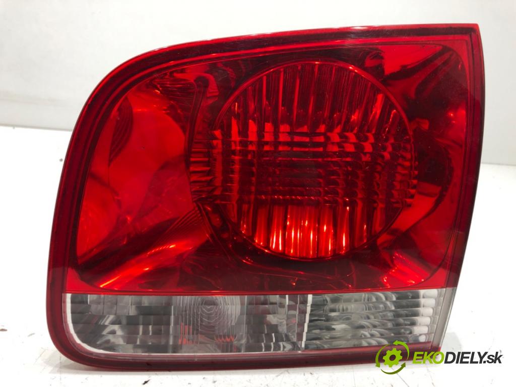 VW TOUAREG SUV 2006 165 kW 3.0 V6 TDI 2967 světlo zadní část pravá vnitřní 7L6945094H (Klika dveří ostatní)