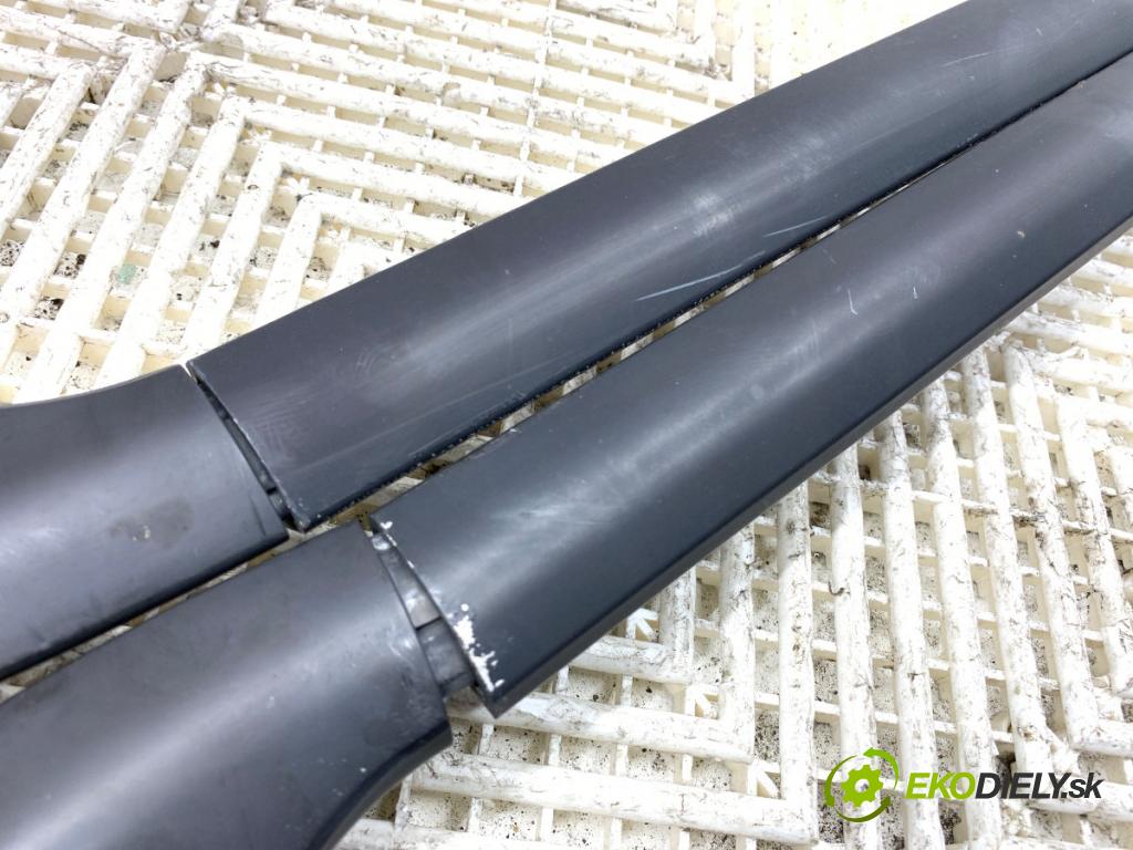 HONDA CR-V I SUV 2000 108 kW 2.0 16V 4WD (RD1, RD3) 1973 lyžiny STRECHA: