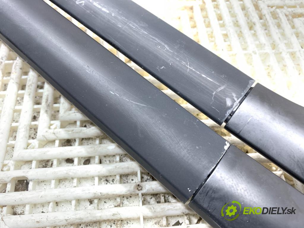 HONDA CR-V I SUV 2000 108 kW 2.0 16V 4WD (RD1, RD3) 1973 lyžiny STRECHA: