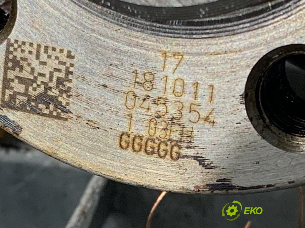 VW GOLF VI liftback 2011 63 kW 1.2 TSI 1197 Kardaň, hriadeľ KLIKA: CBZ (Blok motora ostatné)