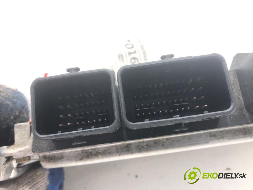 PEUGEOT 307 liftback 2002 80 kW 1.6 16V 1587 riadiaca jednotka Motor 0261207474 (Riadiaca jednotka)