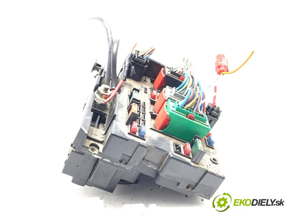 PEUGEOT 307 liftback 2002 80 kW 1.6 16V 1587 Modul BSM 9646405380 (Riadiaca jednotka ostatné)