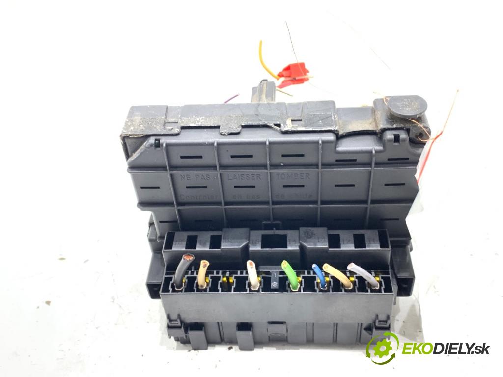 PEUGEOT 307 liftback 2002 80 kW 1.6 16V 1587 Modul BSM 9646405380 (Riadiaca jednotka ostatné)