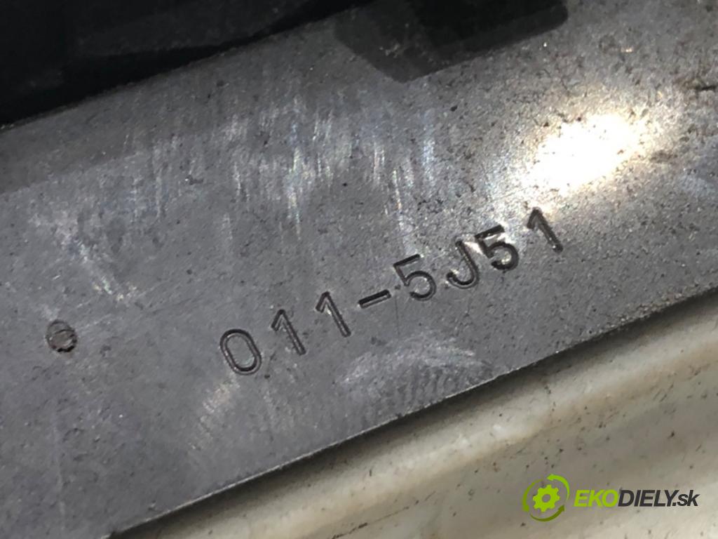 TOYOTA YARIS I liftback 2005 55 kW 1.4 D-4D (NLP10_) 1364 Prepínač okien  (Prepínacie páčky pod volantom)