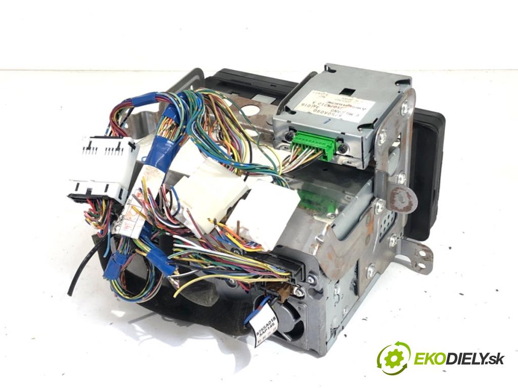 PEUGEOT 4007 SUV 2008 115 kW 2.2 HDi 2179 RADIO 8750A138 (Audio zariadenie)