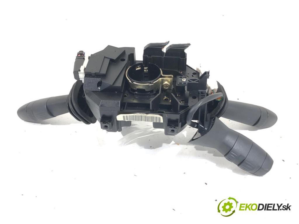 FIAT STILO liftback 2004 70 kW 1.4 16V (192AXH1B, 192BXH1B) 1368 Prepínač kombinovaný 07353729650 (Prepínacie páčky pod volantom)