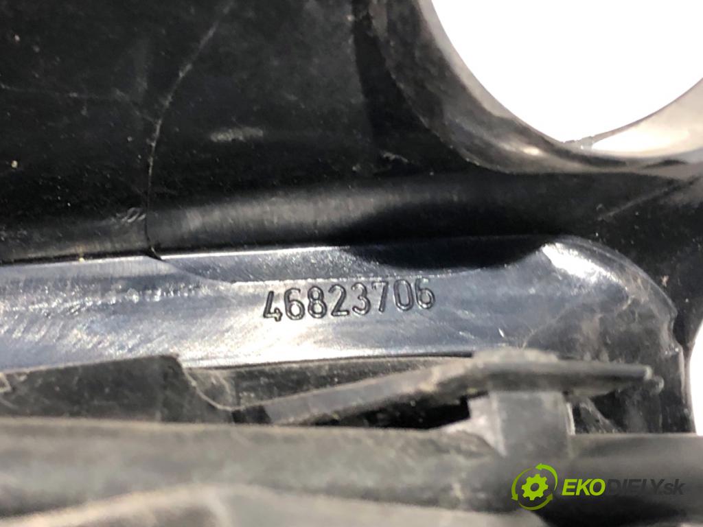 FIAT STILO liftback 2004 70 kW 1.4 16V (192AXH1B, 192BXH1B) 1368 světlo levý zadní část 46823706