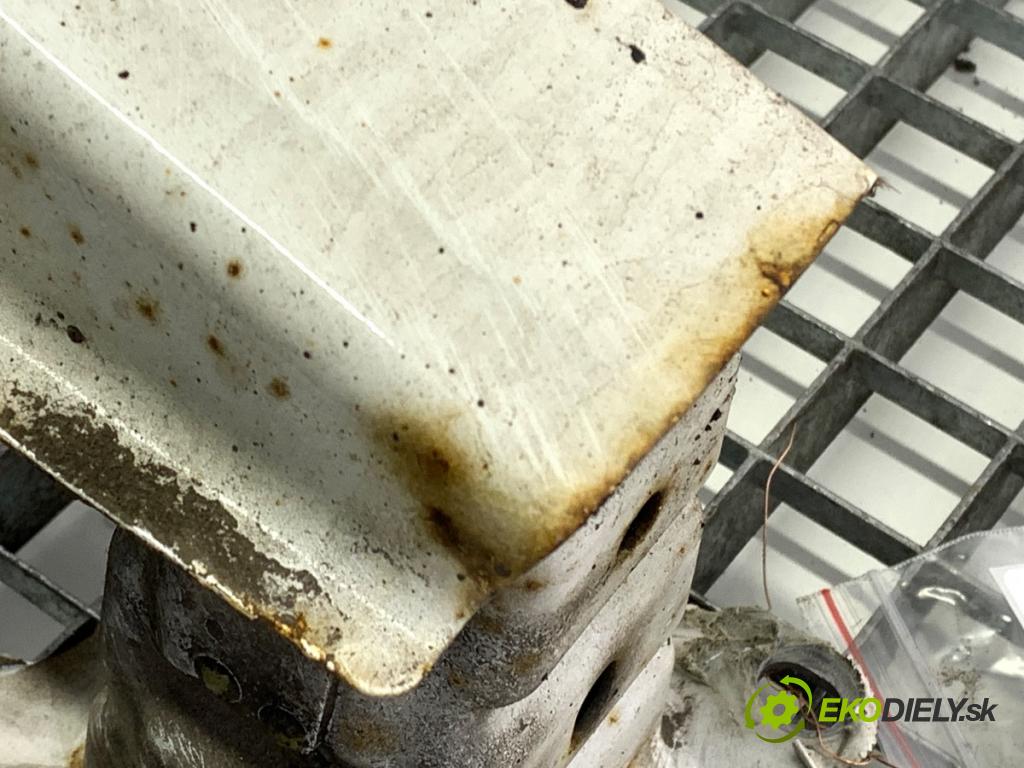 SKODA FABIA III liftback 2017 70 kW 1.0 TSI 999 výztuha nárazníka zadní část  (Zadní výztuha)