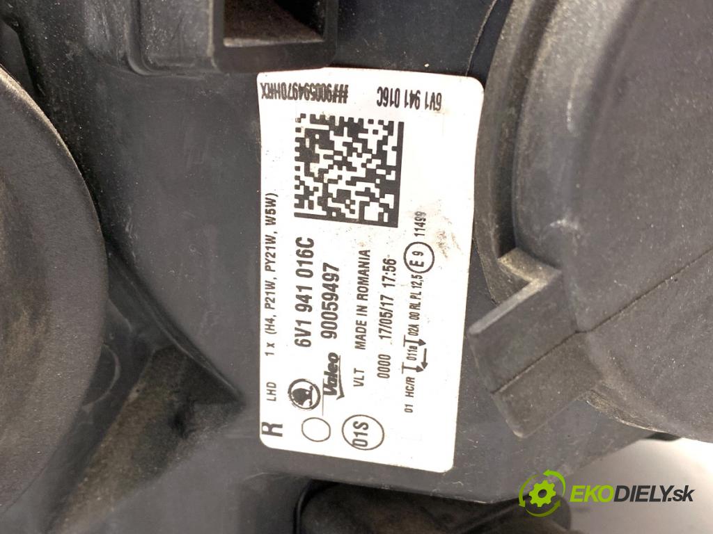 SKODA FABIA III liftback 2017 70 kW 1.0 TSI 999 Svetlomet pravy predný 6V1941016C