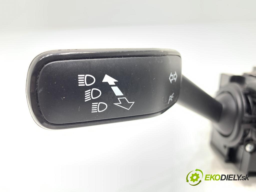 SKODA FABIA III liftback 2017 70 kW 1.0 TSI 999 Prepínač kombinovaný 6C0953501 (Prepínacie páčky pod volantom)