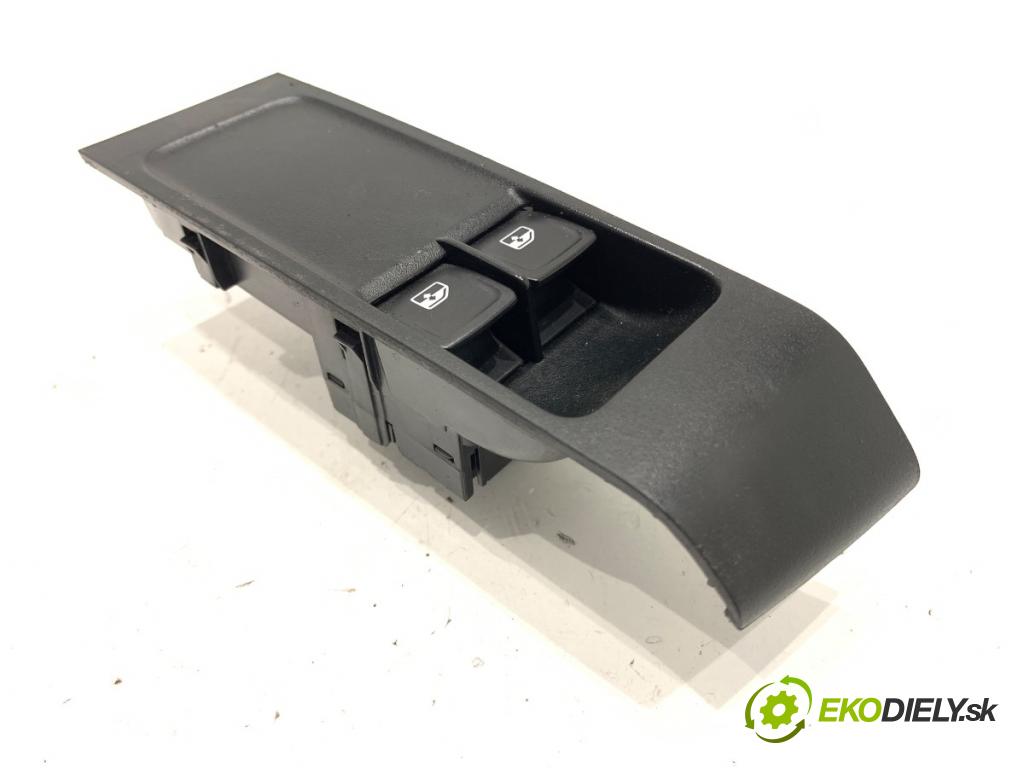 SKODA FABIA III liftback 2017 70 kW 1.0 TSI 999 Prepínač okien 6V0959858A (Prepínacie páčky pod volantom)