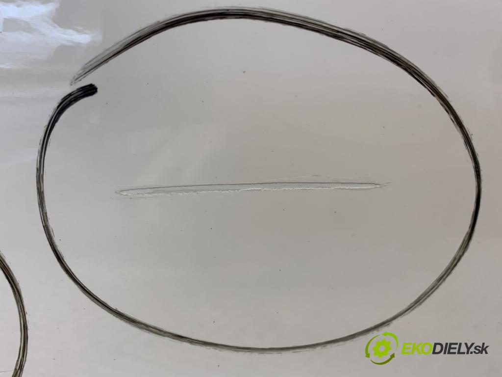 SKODA FABIA III liftback 2017 70 kW 1.0 TSI 999 Dvere pravy zad LF9E