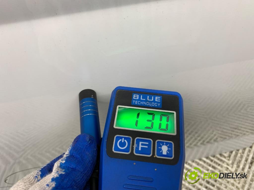 SKODA FABIA III liftback 2017 70 kW 1.0 TSI 999 Dvere pravy zad LF9E