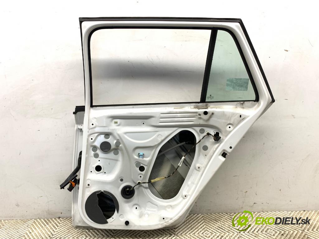 SKODA FABIA III liftback 2017 70 kW 1.0 TSI 999 dveře pravý zadní část LF9E
