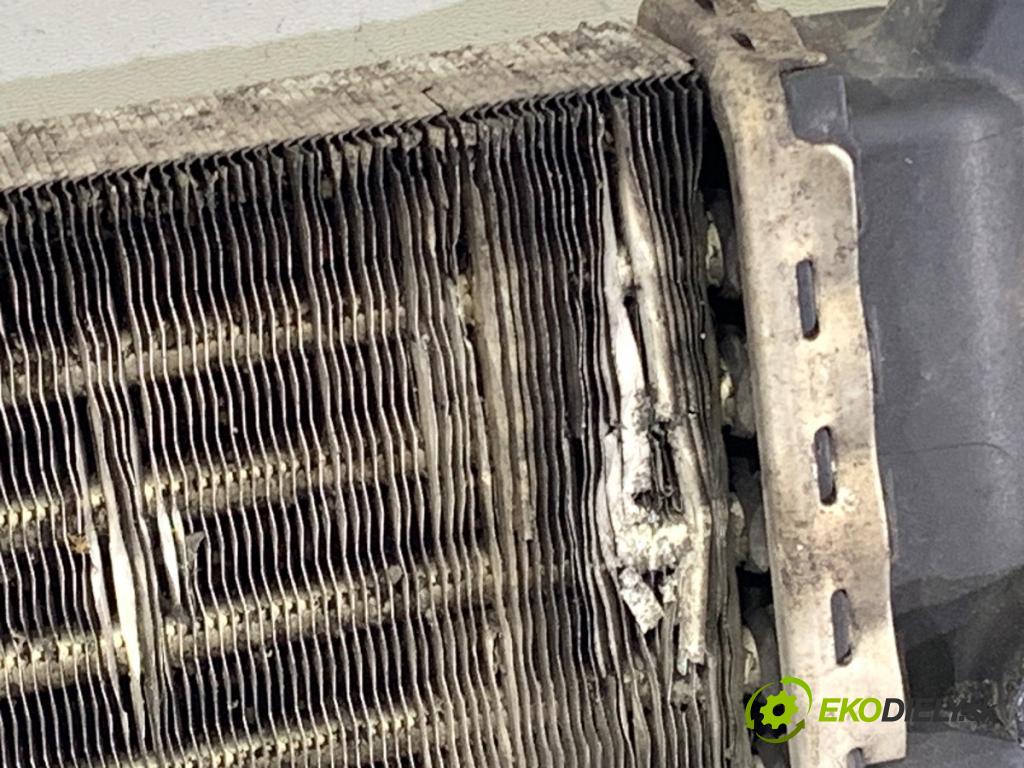 SKODA FABIA III liftback 2017 70 kW 1.0 TSI 999 chladič vody 6R0121253 (Vodní chladič)